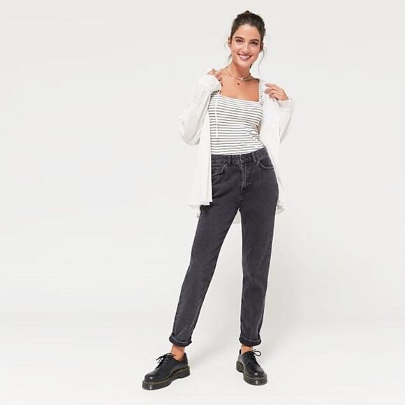 BDG Urban Outfitters High Rise Mom Denim Jeans Tapered Leg Women’s Size 30 Black