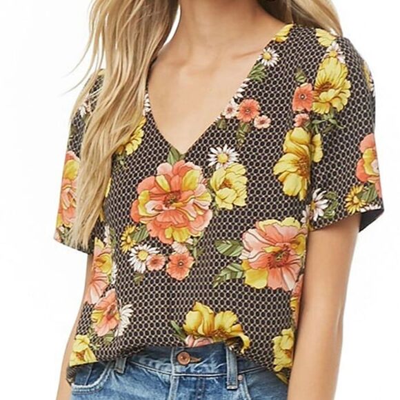 Forever 21 Contemporary Multicolor Floral Print Top Blouse Women’s Size Small
