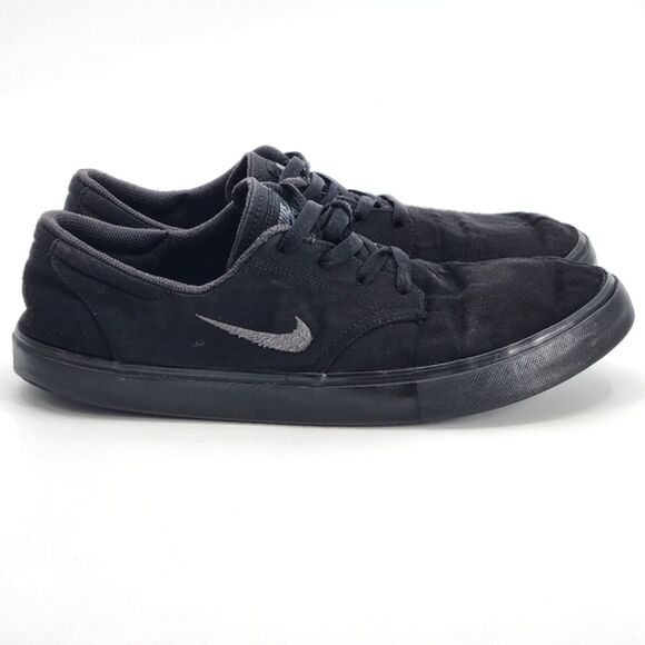 Nike SB Clutch Skateboarding Shoes Mens 12 Black 729825-005 Low Top Sneakers