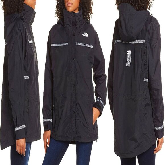 The North Face Women’s 92 Retro Rage Hooded Rain Coat Small Black