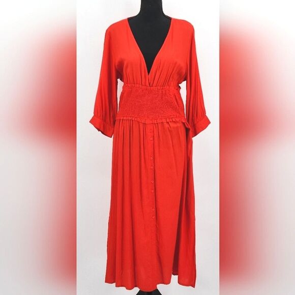 Truly 4 You Midi / Maxi Dress Size Medium Womens Red Smocked V Neck 3/4 Sleeves